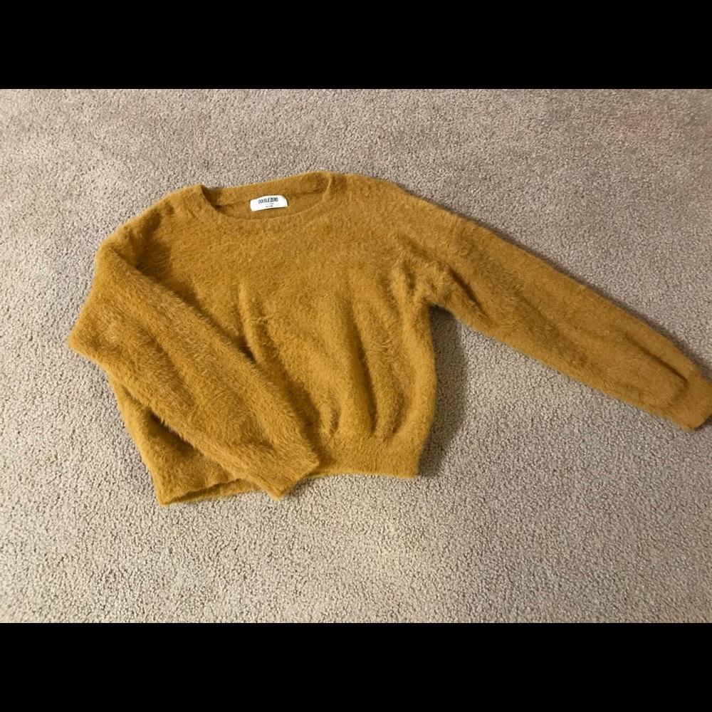 Cropped sweater